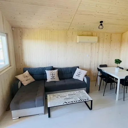 بيت للعطل Szmigielos